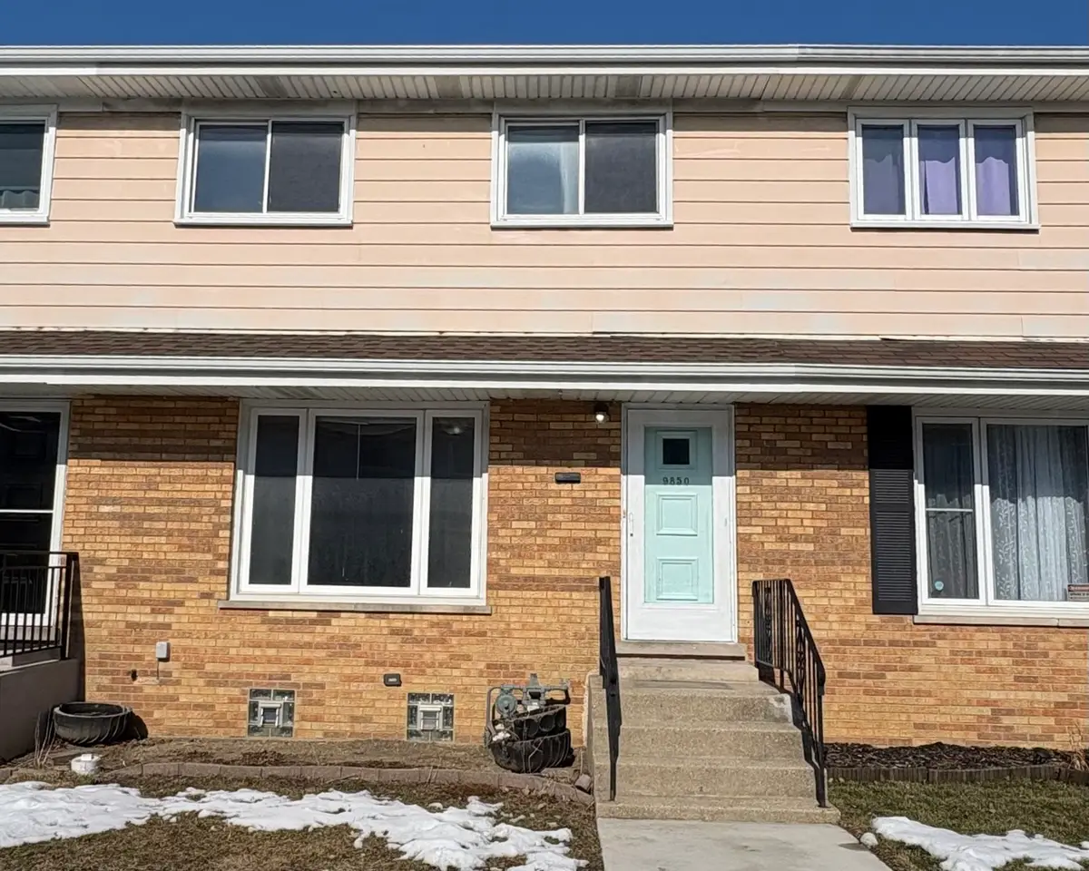 9850 Garden Court, Schiller Park, IL 60176 - #1