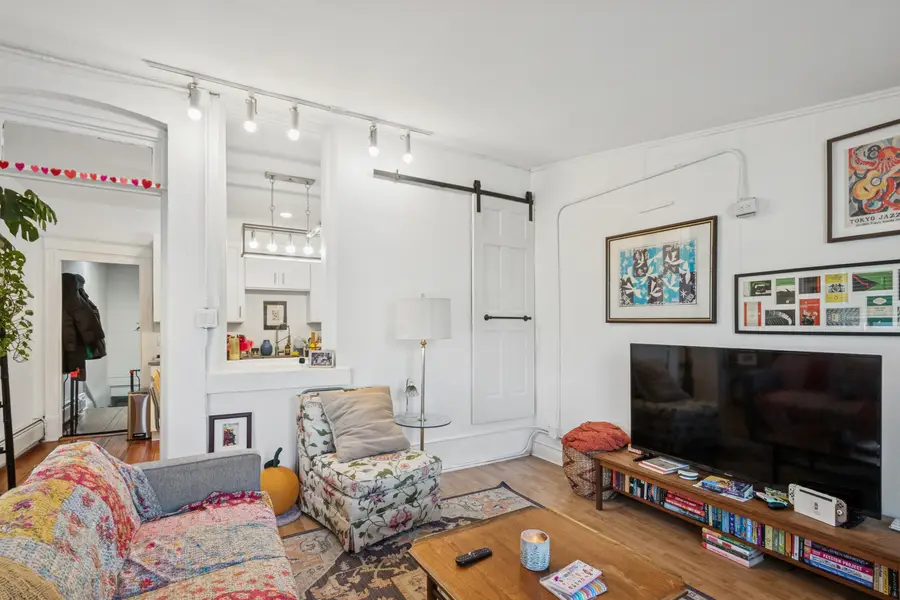 1922 W Wolfram Street, Chicago, IL 60657 - #3