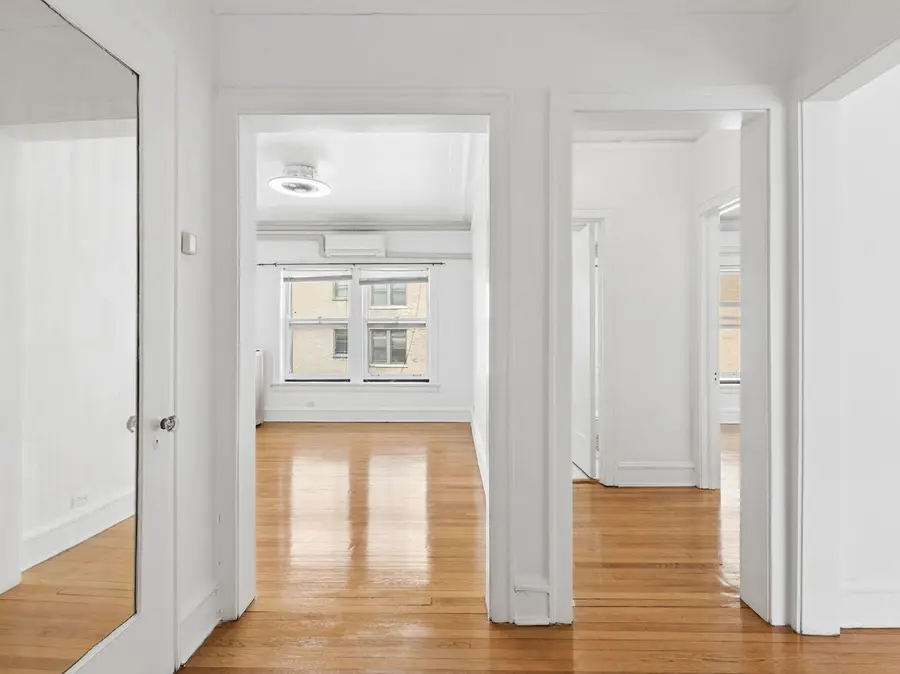 848 Hinman Avenue #3, Evanston, IL 60202 - #3