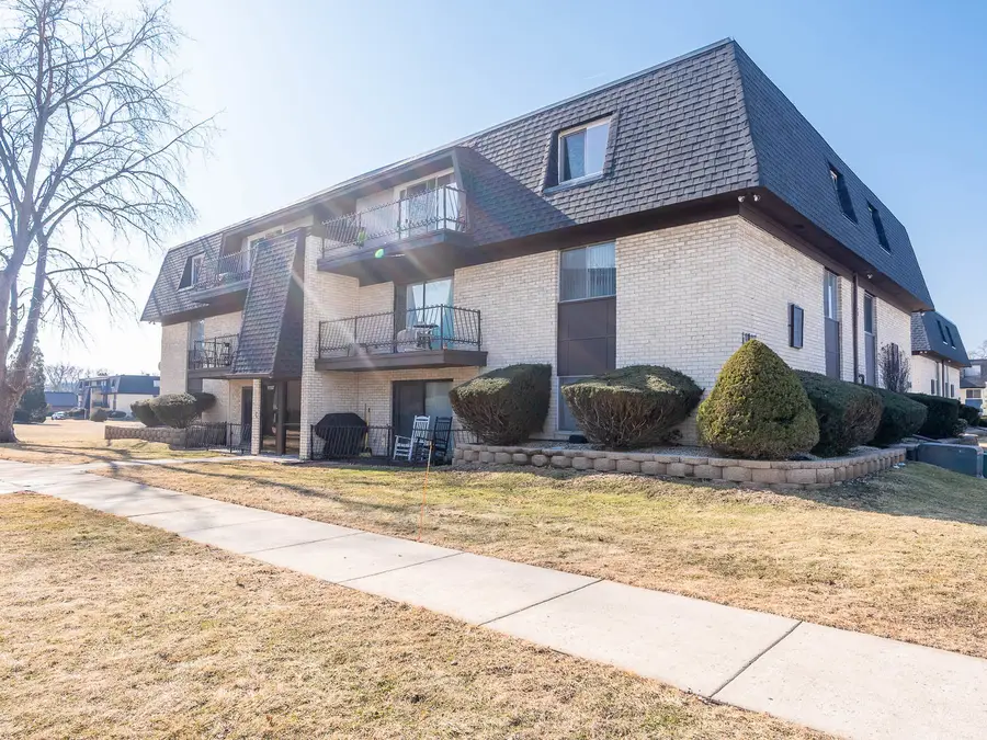 11107 S 84th Avenue #1A, Palos Hills, IL 60465 - #2