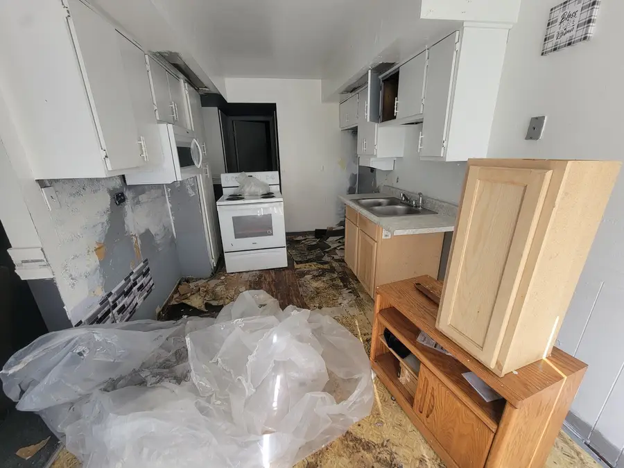 17W747 Standish Lane, Villa Park, IL 60181 - #3