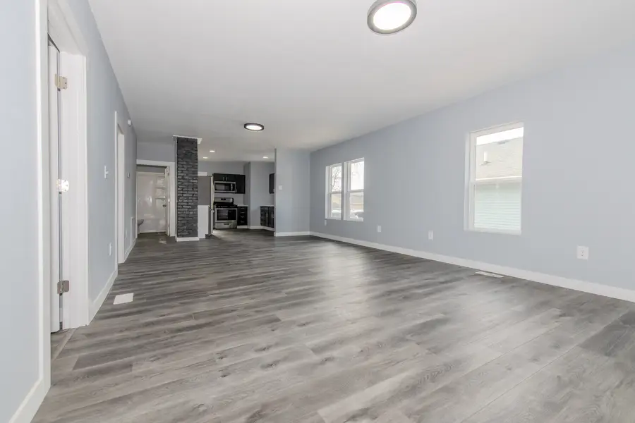 689 E Bluff Street, Marseilles, IL 61341 - #2