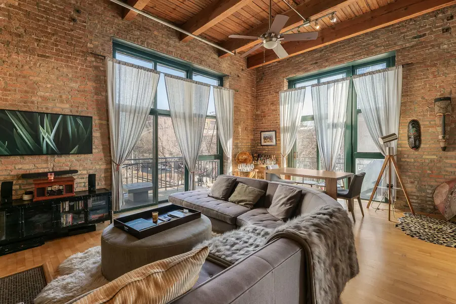 1632 S Indiana Avenue #302, Chicago, IL 60616 - #2