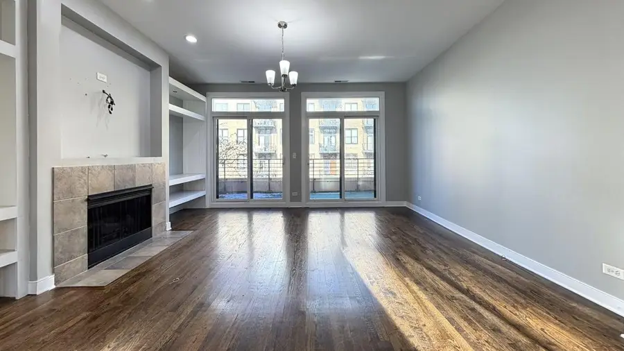 2350 W George Street #2350, Chicago, IL 60618 - #3