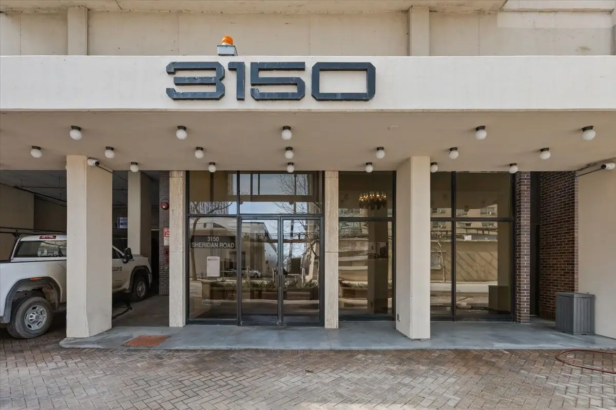 Address Withheld By Seller, Chicago, IL 60657 - #1