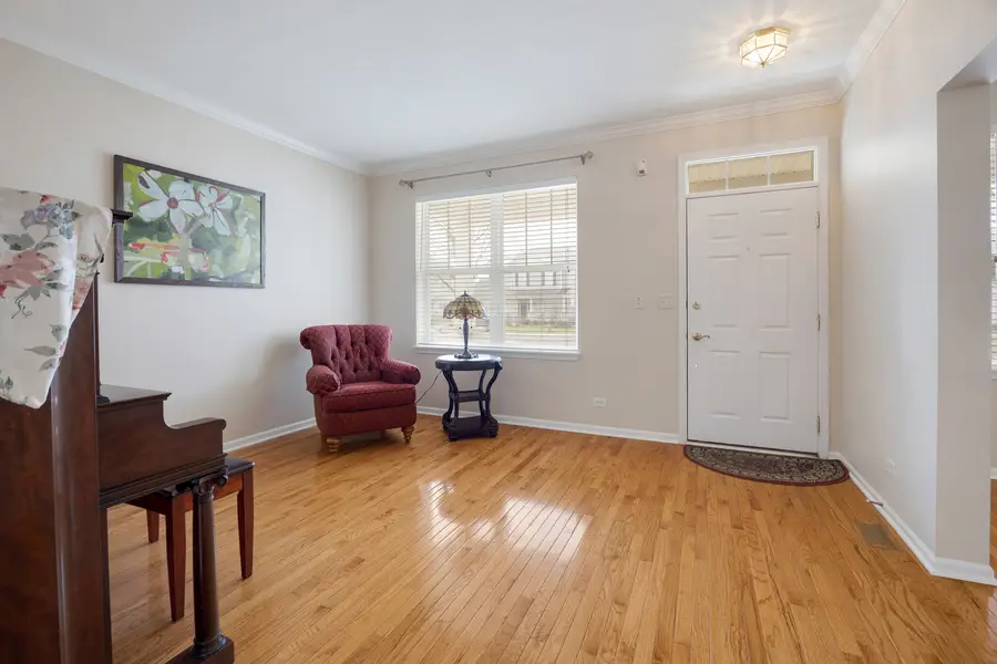 566 Horizon Drive W, Saint Charles, IL 60175 - #3