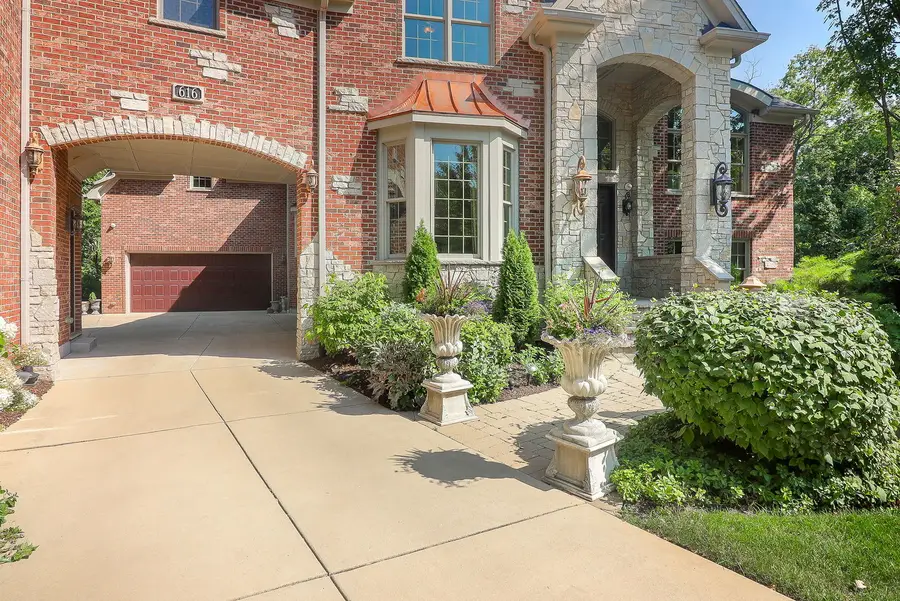 616 Driftwood Court, Naperville, IL 60540 - Image #2