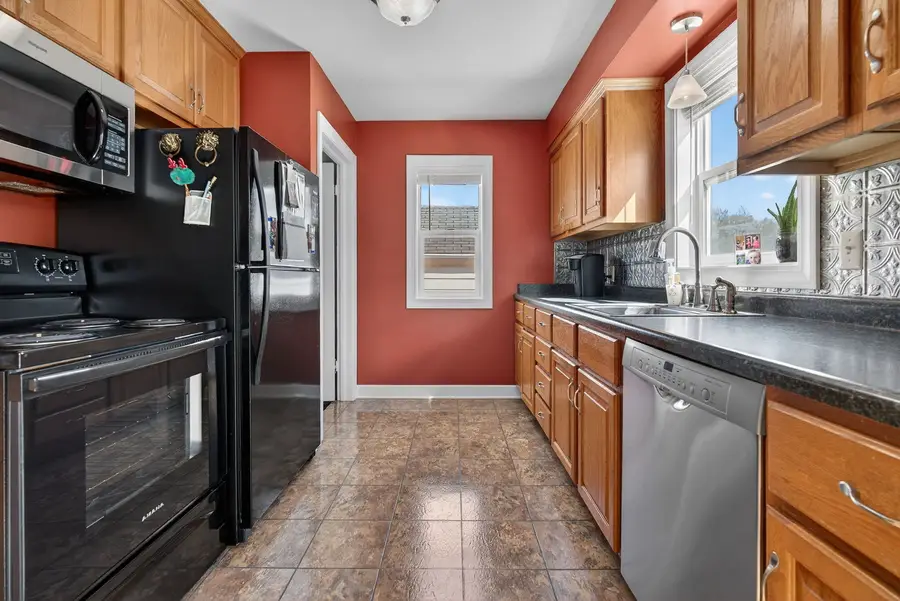 345 W Division Street, Coal City, IL 60416 - #3