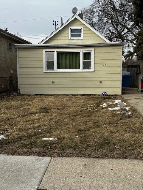 6238 W Eastwood Avenue, Chicago, IL 60630 - #2