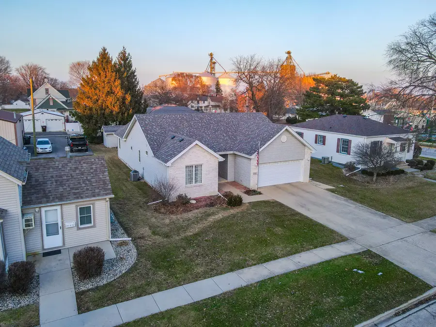 125 W Second Street, Manteno, IL 60950 - #3