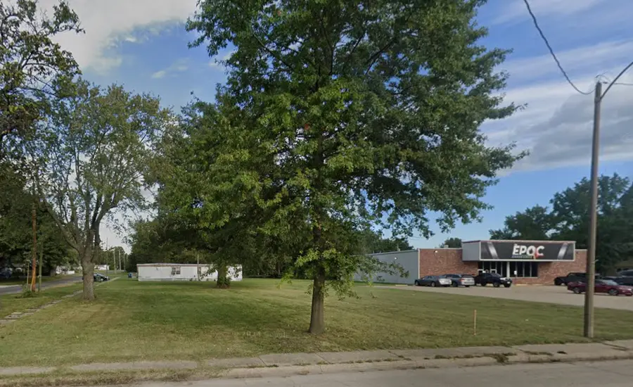 823 N Elm Street, Centralia, IL 62801 - #3