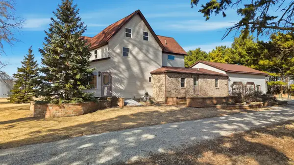 382 Keigwin Road, Walnut, IL 61376