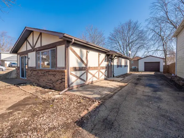 204 Mill Stream Drive, Bolingbrook, IL 60440