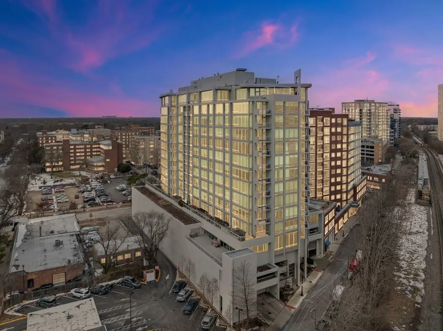 1570 Elmwood Avenue #1111, Evanston, IL 60201 - #3