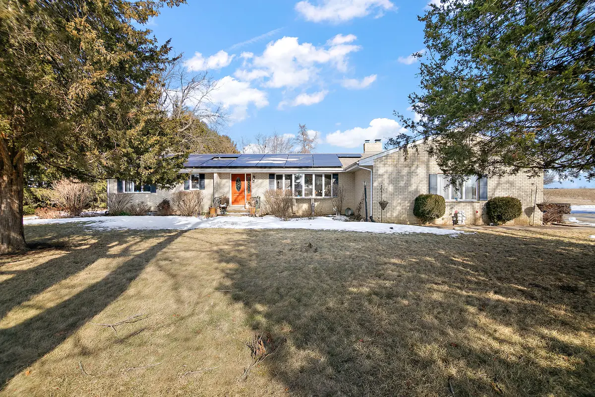 17349 E 9000n Road, Grant Park, IL 60940 - #1