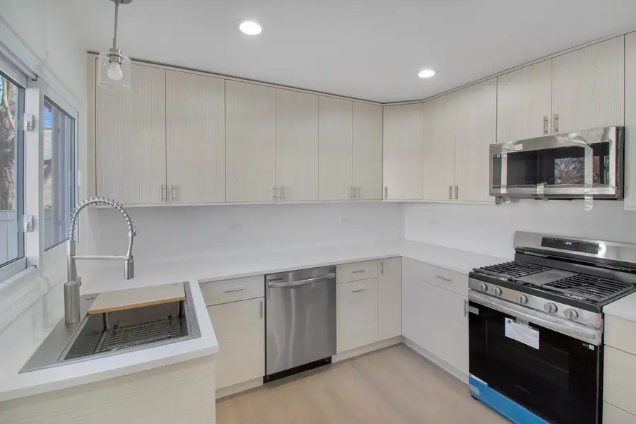 920 Dodge Avenue, Evanston, IL 60202 - #2