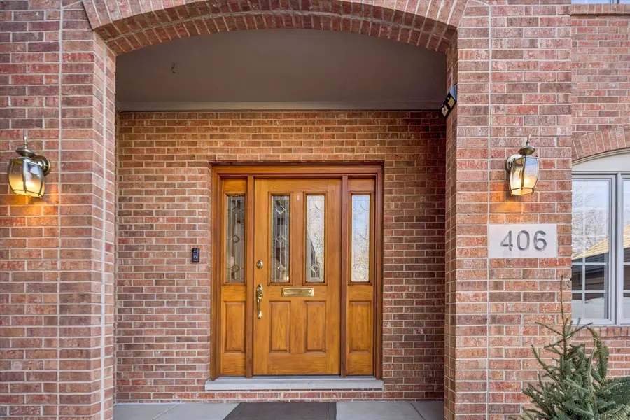 406 S Poplar Avenue, Elmhurst, IL 60126 - #2