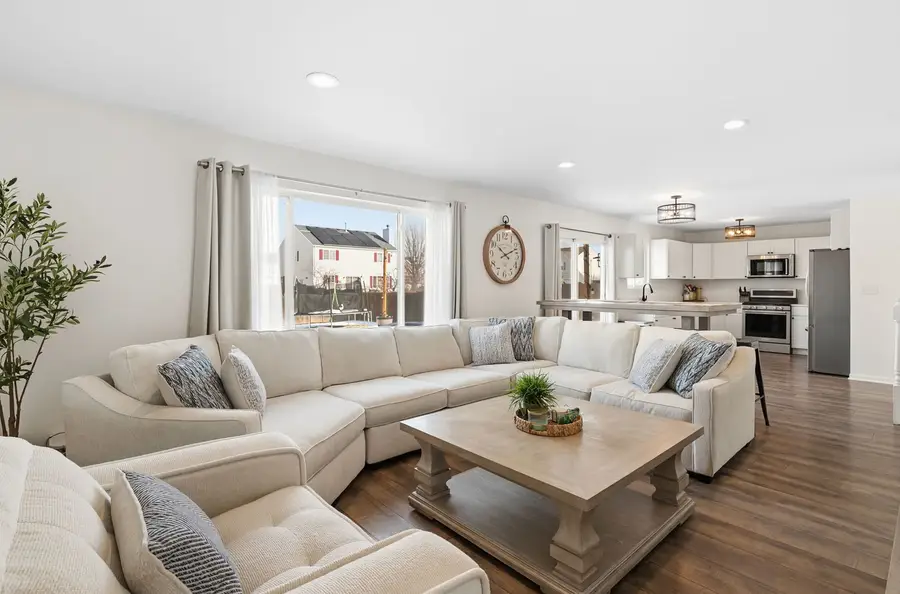 866 Sioux Drive, Round Lake Heights, IL 60073 - #2