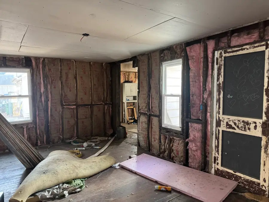 323 1st Avenue, Clinton, IA 52372 - #3