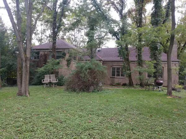 1851 Cooper Lane, Highland Park, IL 60035