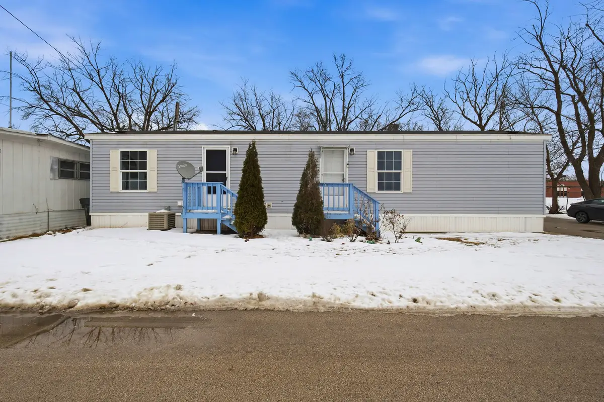 815 E Oakton St Street #311, Des Plaines, IL 60018 - #1