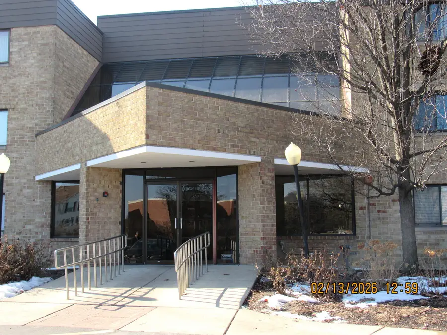 Address Withheld By Seller, Rolling Meadows, IL 60008 - #2