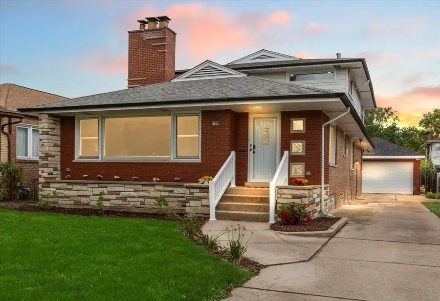 10206 S Saint Louis Avenue, Evergreen Park, IL 60805 - #2