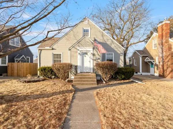 2334 Elm Street, Davenport, IA 52803