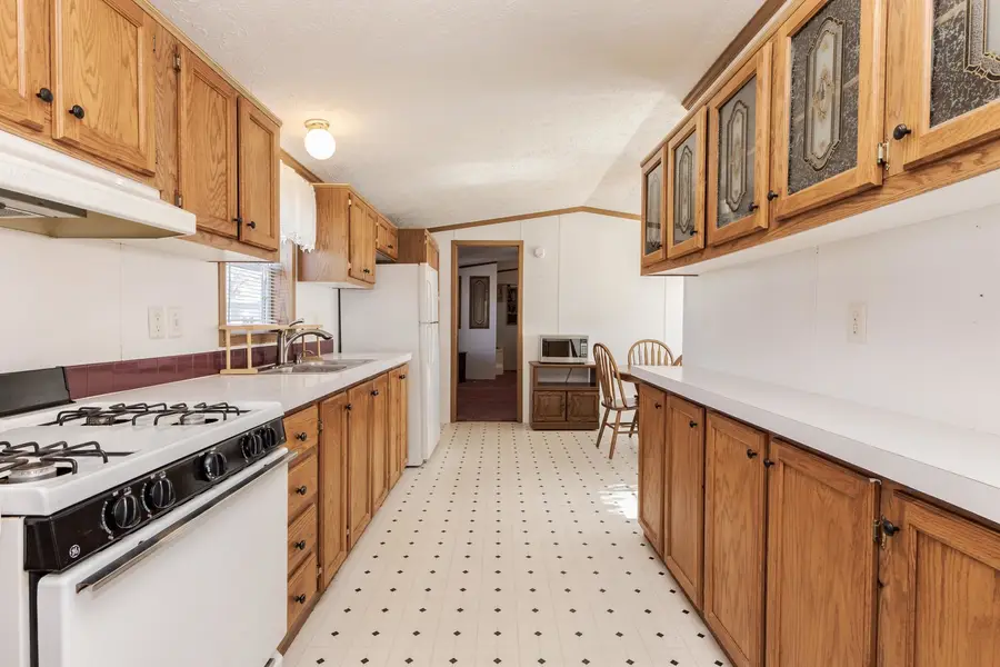 602 6th Street, Bloomington, IL 61704 - #3