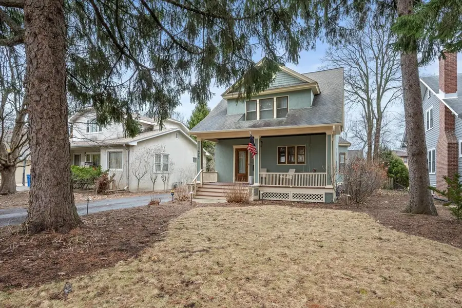 1477 Oakwood Avenue, Highland Park, IL 60035 - #2