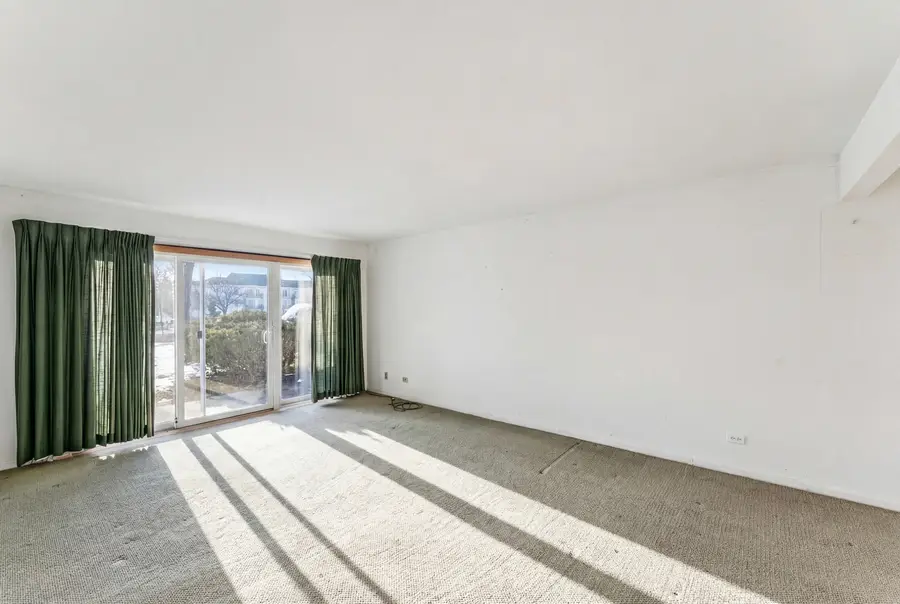 5200 Carriageway Drive #117, Rolling Meadows, IL 60008 - #3