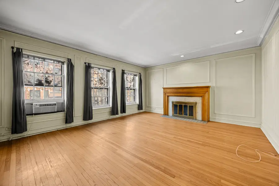 559 W Roscoe Street #1E, Chicago, IL 60657 - #3