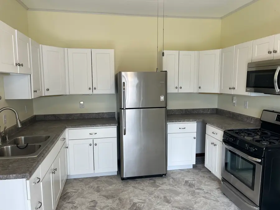 906 N Wasson Street, Streator, IL 61364 - #2