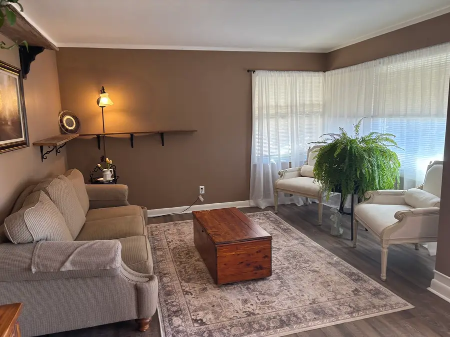 400 E Knox Street, Morrison, IL 61270 - #2