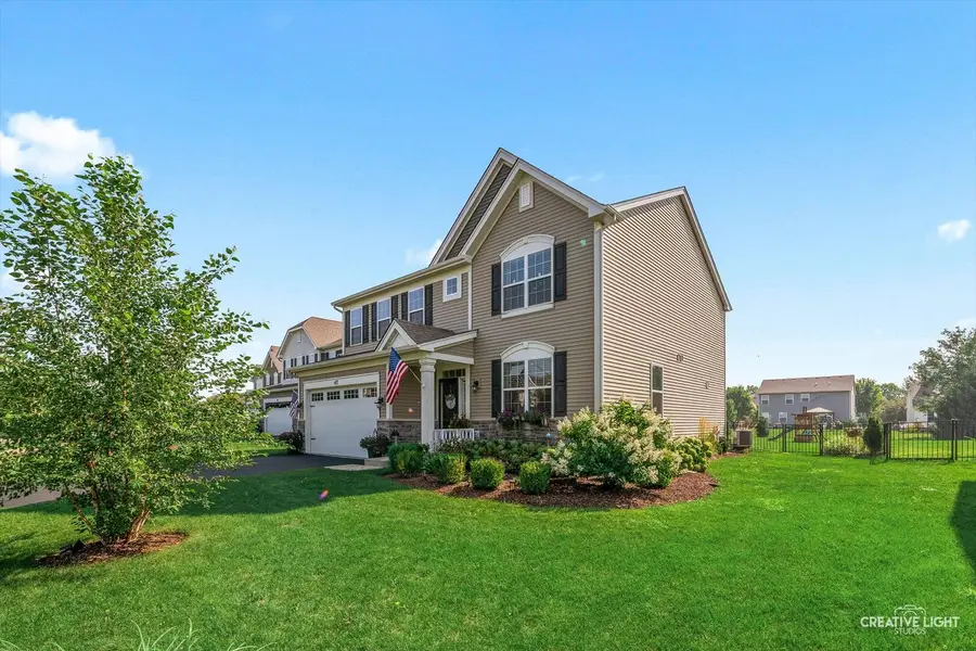 47 Windstone Drive, North Aurora, IL 60542 - #2