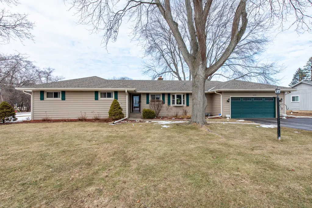 10222 W Bairstow Avenue, Beach Park, IL 60087 - #1