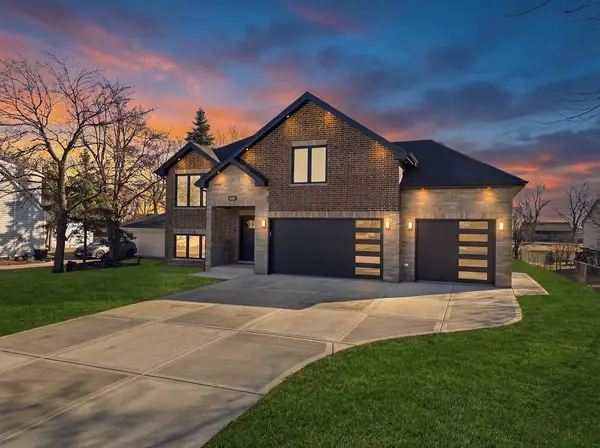 9327 Pleasant Avenue, Tinley Park, IL 60487