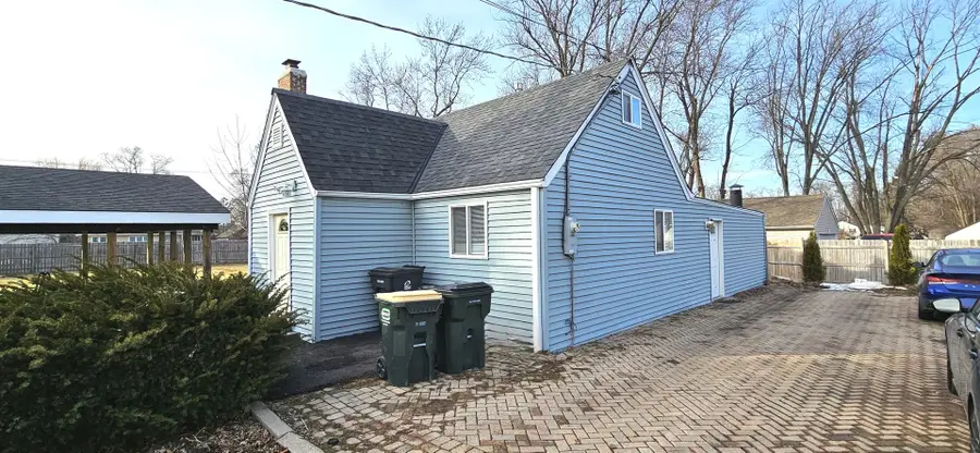 36107 N Green Bay Road, Waukegan, IL 60087 - #2