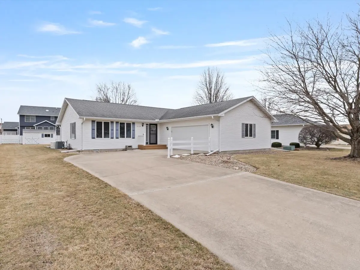 3125 Castlebury Place, Galesburg, IL 61401 - #1