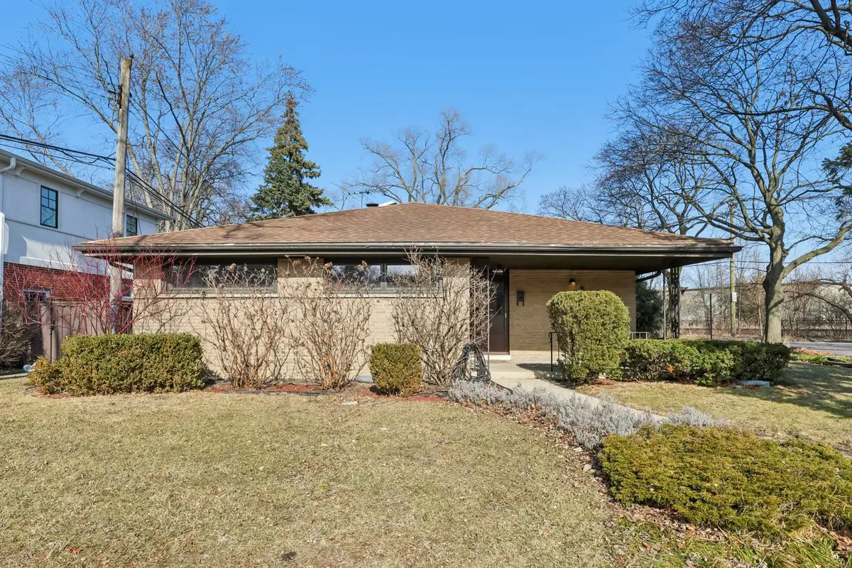 6890 N Loron Avenue, Chicago, IL 60646 - #1