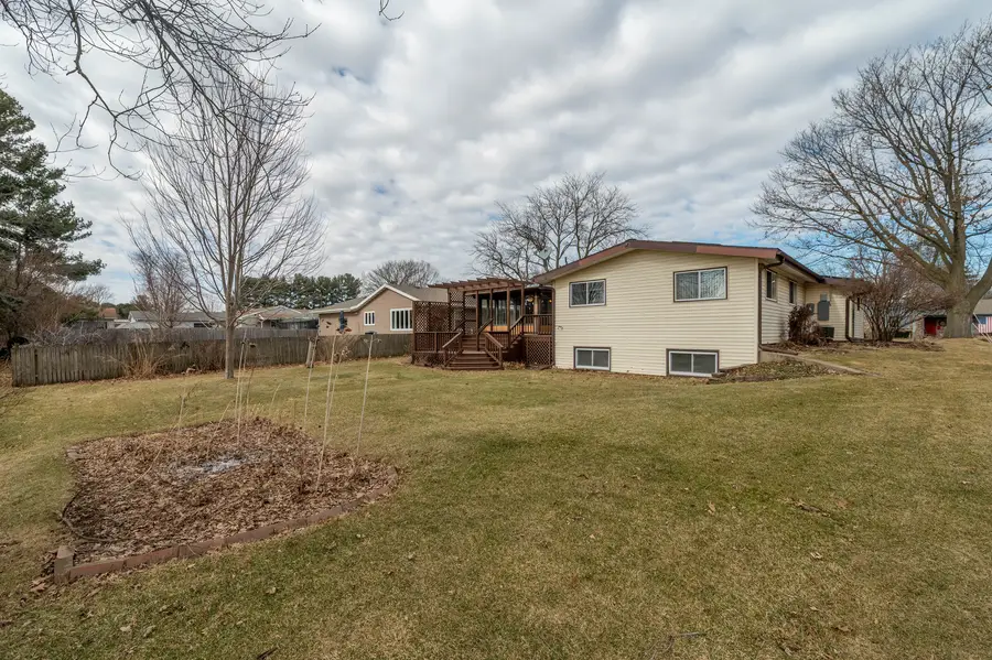 503 W Center Street, Mount Morris, IL 61054 - #3