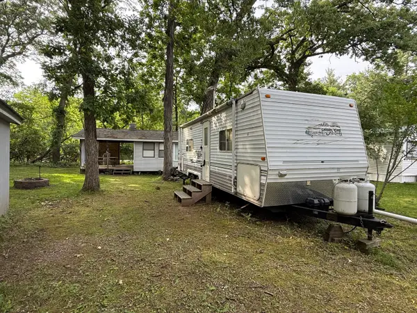 16-5 Woodhaven Lakes, Sublette, IL 61367