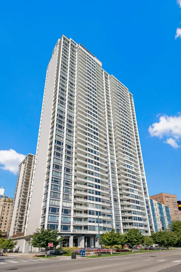1300 N Lake Shore Drive #5A, Chicago, IL 60610