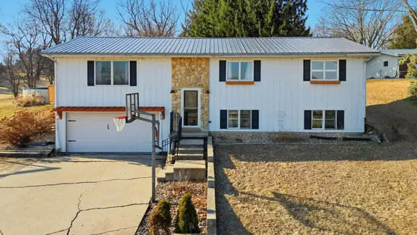 13831 Prairie Center Road, Morrison, IL 61270