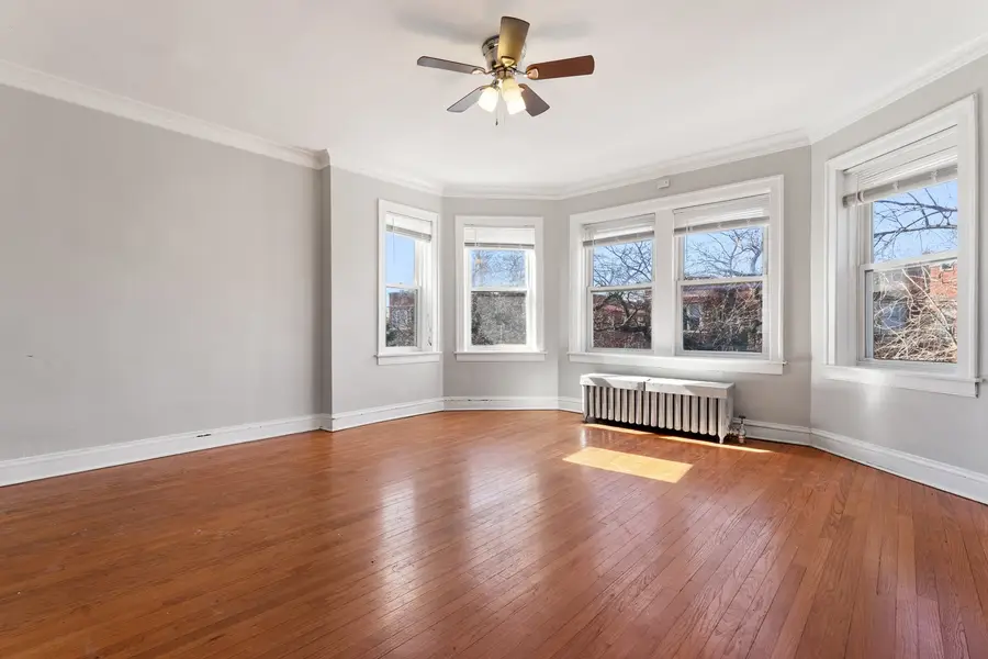 7819 S Cornell Avenue, Chicago, IL 60649 - #3