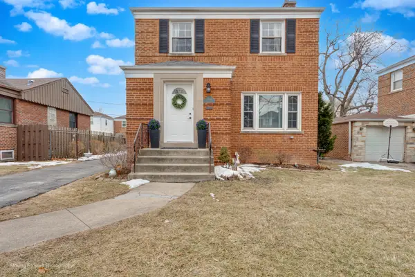 1348 Hull Avenue, Westchester, IL 60154