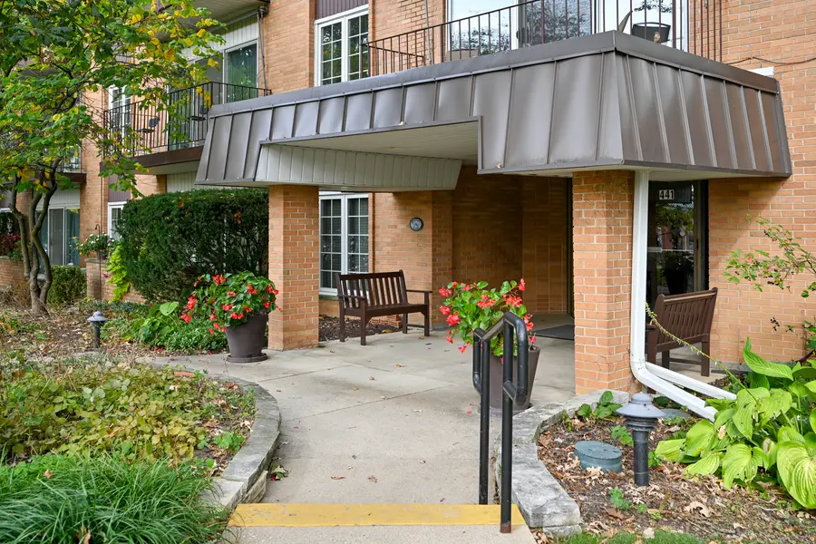441 N Park Boulevard #5K, Glen Ellyn, IL 60137 - #2