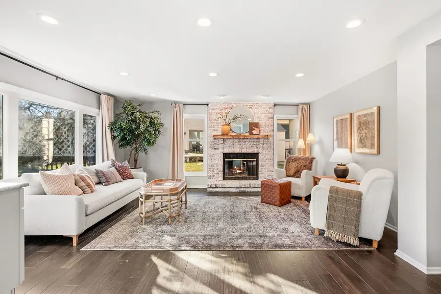 17583 W Robert Court, Gurnee, IL 60031 - #2