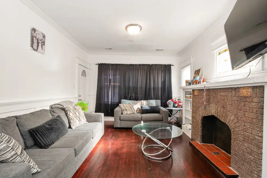 1828 S 58th Avenue, Cicero, IL 60804 - #3