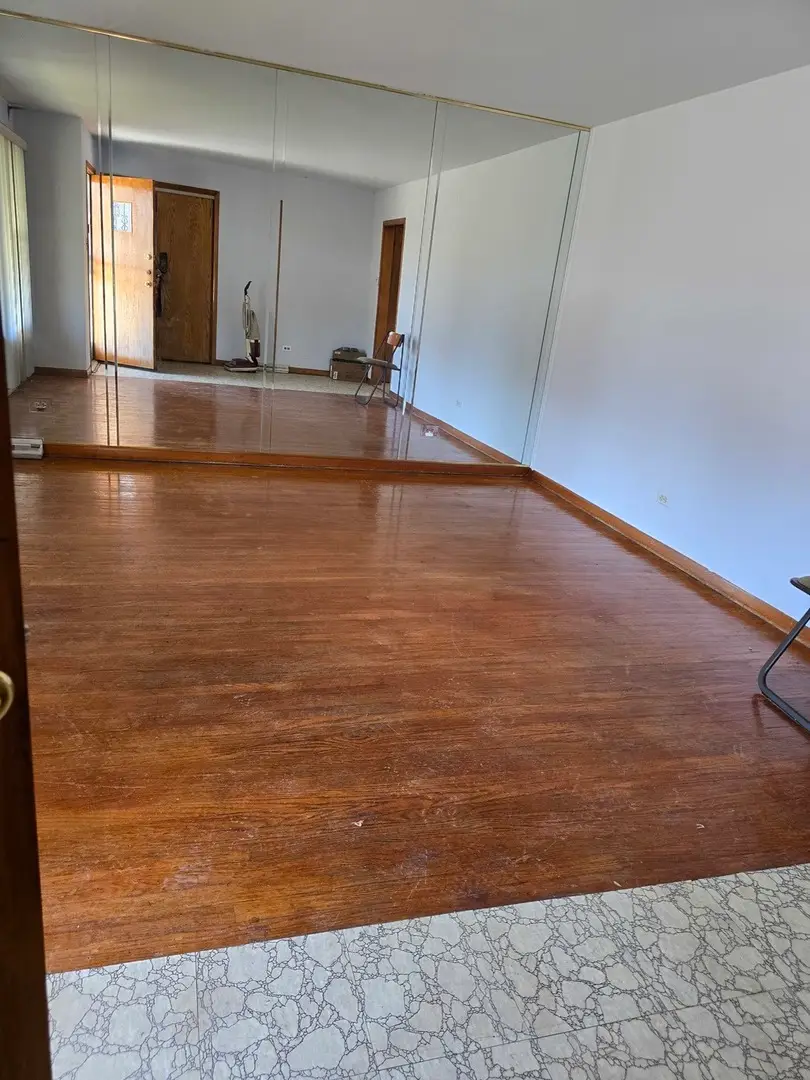 8605 S Calumet Avenue, Chicago, IL 60619 - #2